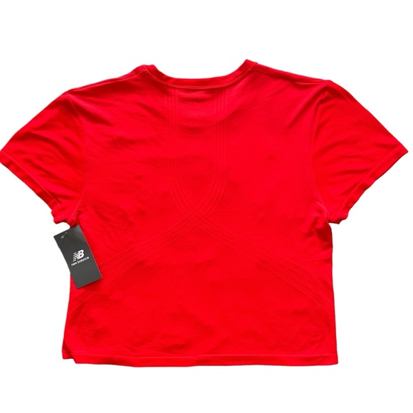 NWT NEW BALANCE PERFORMANCE FABRIC CROP T IN FLAME - Picture 2 of 4